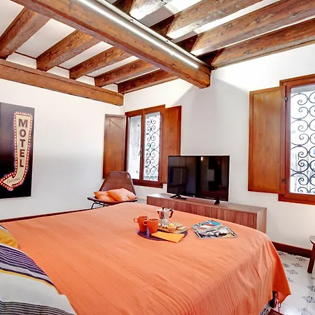 Appartamento Overlooking Grand Canal Venezia